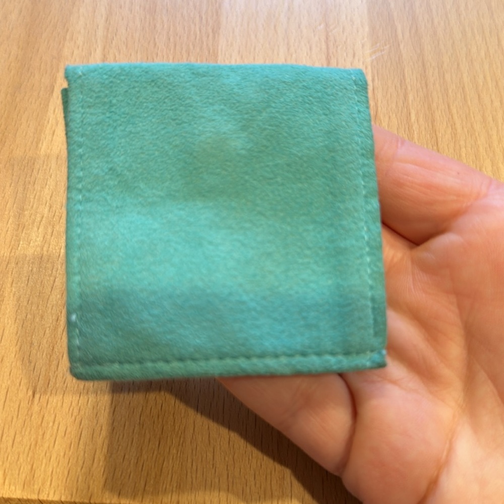 Tiffany &Co. 3” silver snap pouch - Picture 3 of 3